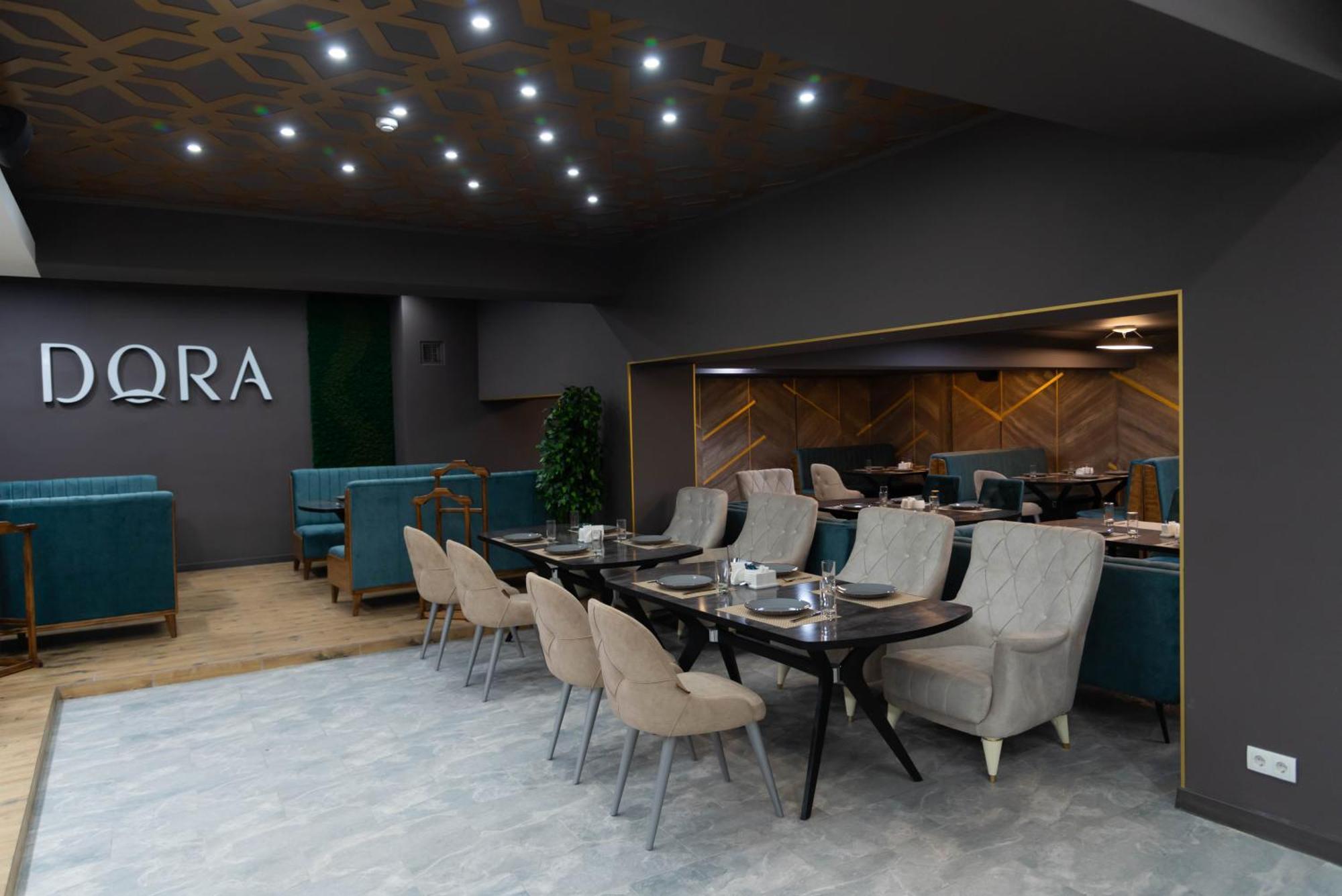 Dora Hotel Sjymkent Exteriör bild